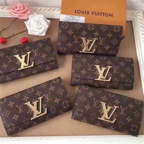 luvion vuitton wallet